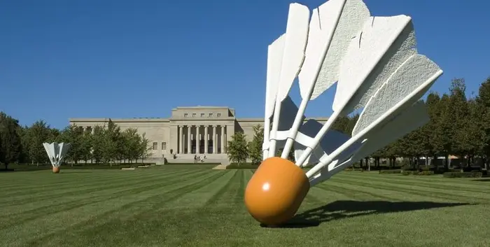 The Nelson-Atkins Museum of Art on Oak Street